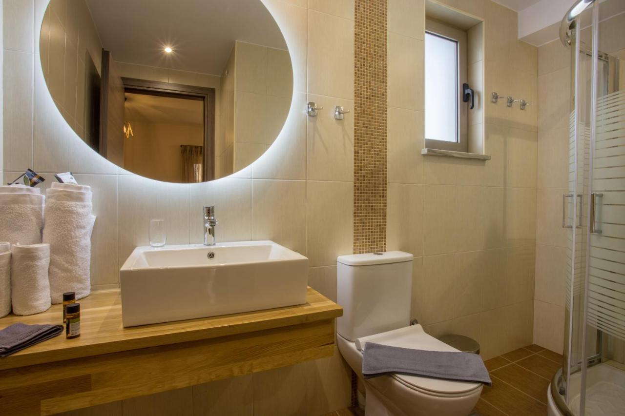 קריסטוס Vardians Villas & Suites מראה חיצוני תמונה